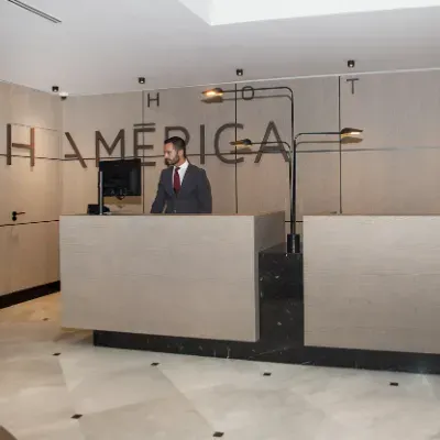 Servicio de recepción 24 horas Hotel América Sevilla Servicio de recepción 24 horas Hotel América Sevilla
