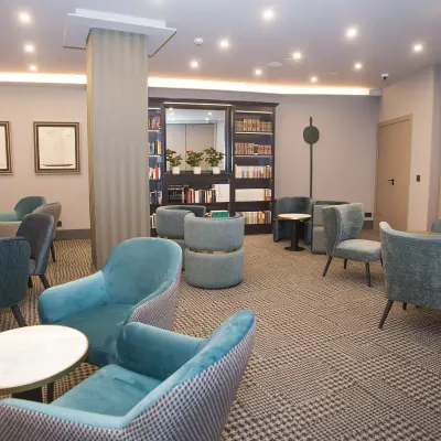 Biblioteca Hotel América Sevilla Biblioteca Hotel América Sevilla